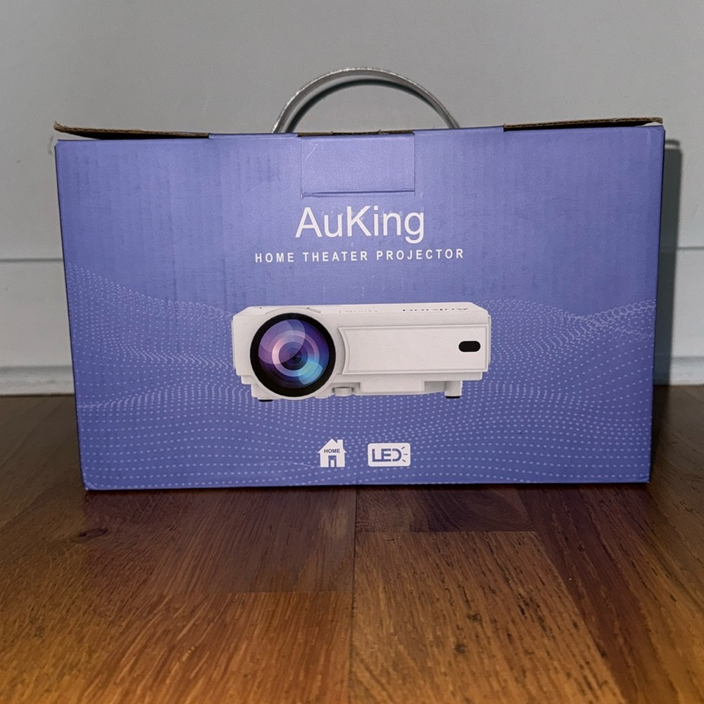 BRAND NEW PROJECTOR